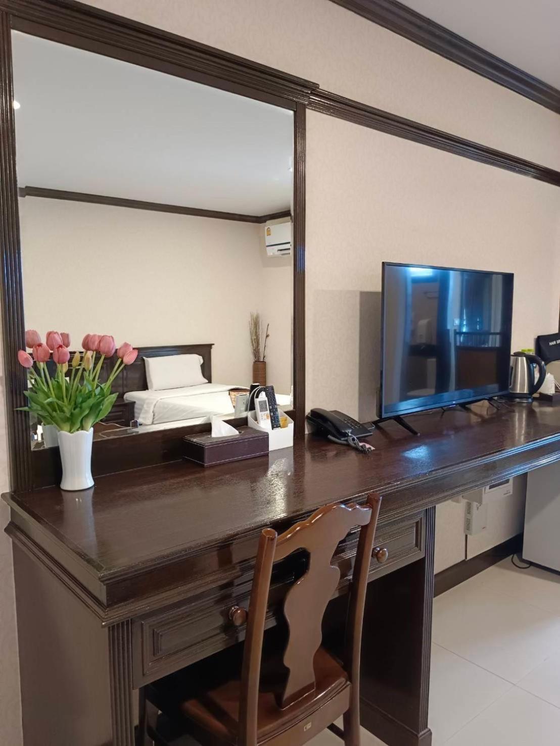 Romena Grand Hotel Čiang Mai Exteriér fotografie